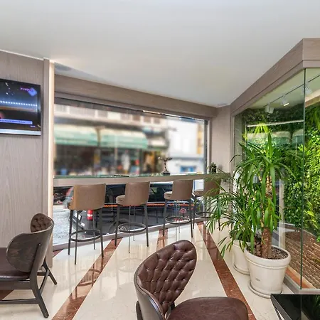 Hotel Aprilis - Special Category