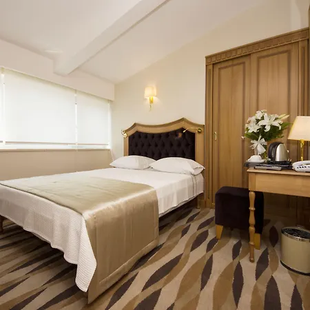 Aprilis - Special Category Provincia di Istanbul