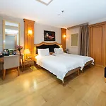 Aprilis - Special Category Hotel