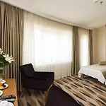 Aprilis - Special Category Otel