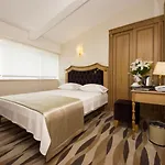 Aprilis - Special Category İstanbul