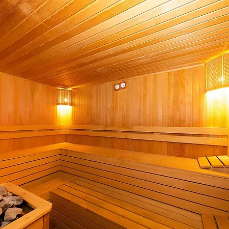 Aprilis - Special Category 4* Istanbulská provincie