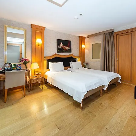 Aprilis - Special Category Hotel