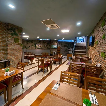 Aprilis - Special Category Hotel