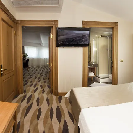 Aprilis - Special Category 4*