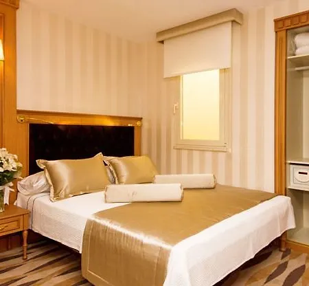 Aprilis - Special Category 4* Istambul