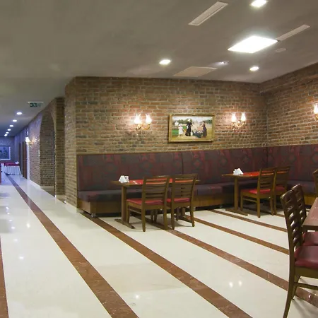 Aprilis - Special Category 4* Istambul