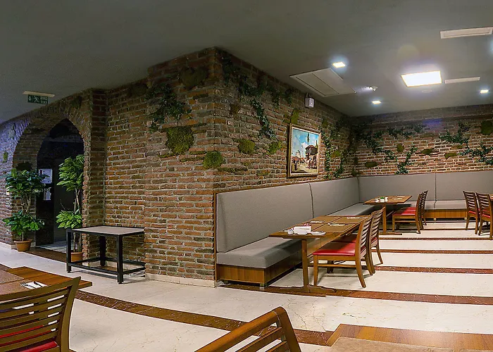 Hotel Aprilis - Special Category