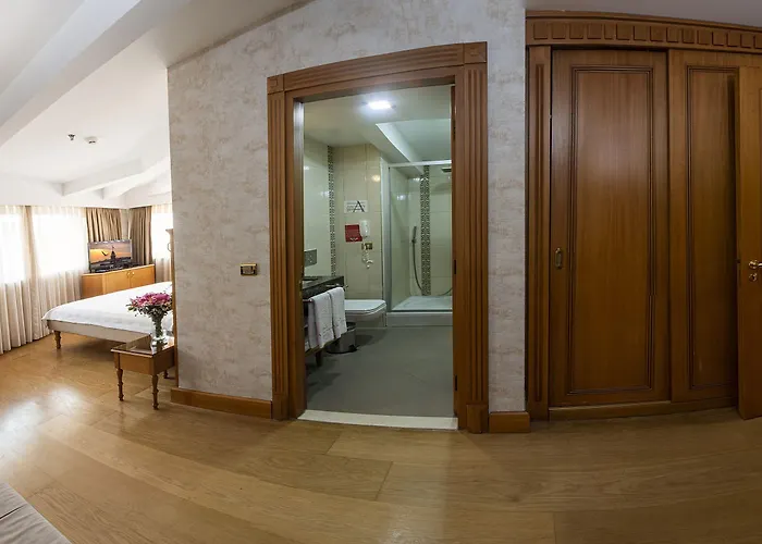 Aprilis - Special Category 4* Istanbul